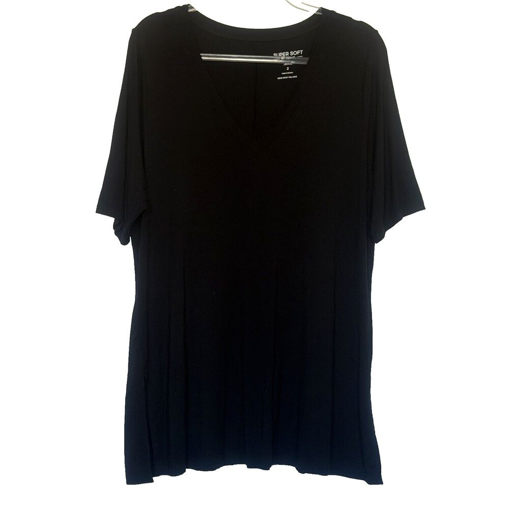 Torrid Super Soft Tunic Tee Top Womens Plus Size 2 2X Black V Neck Short Sleeve